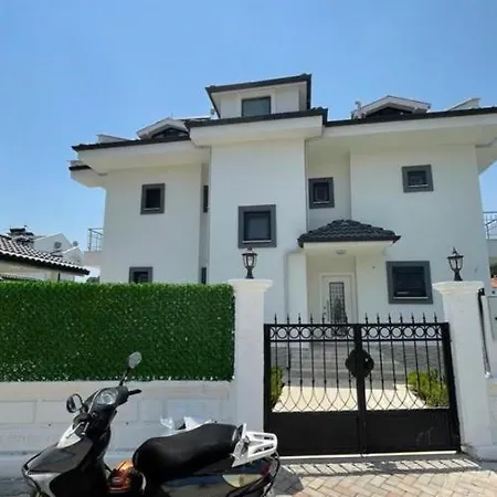 Tuba Villa